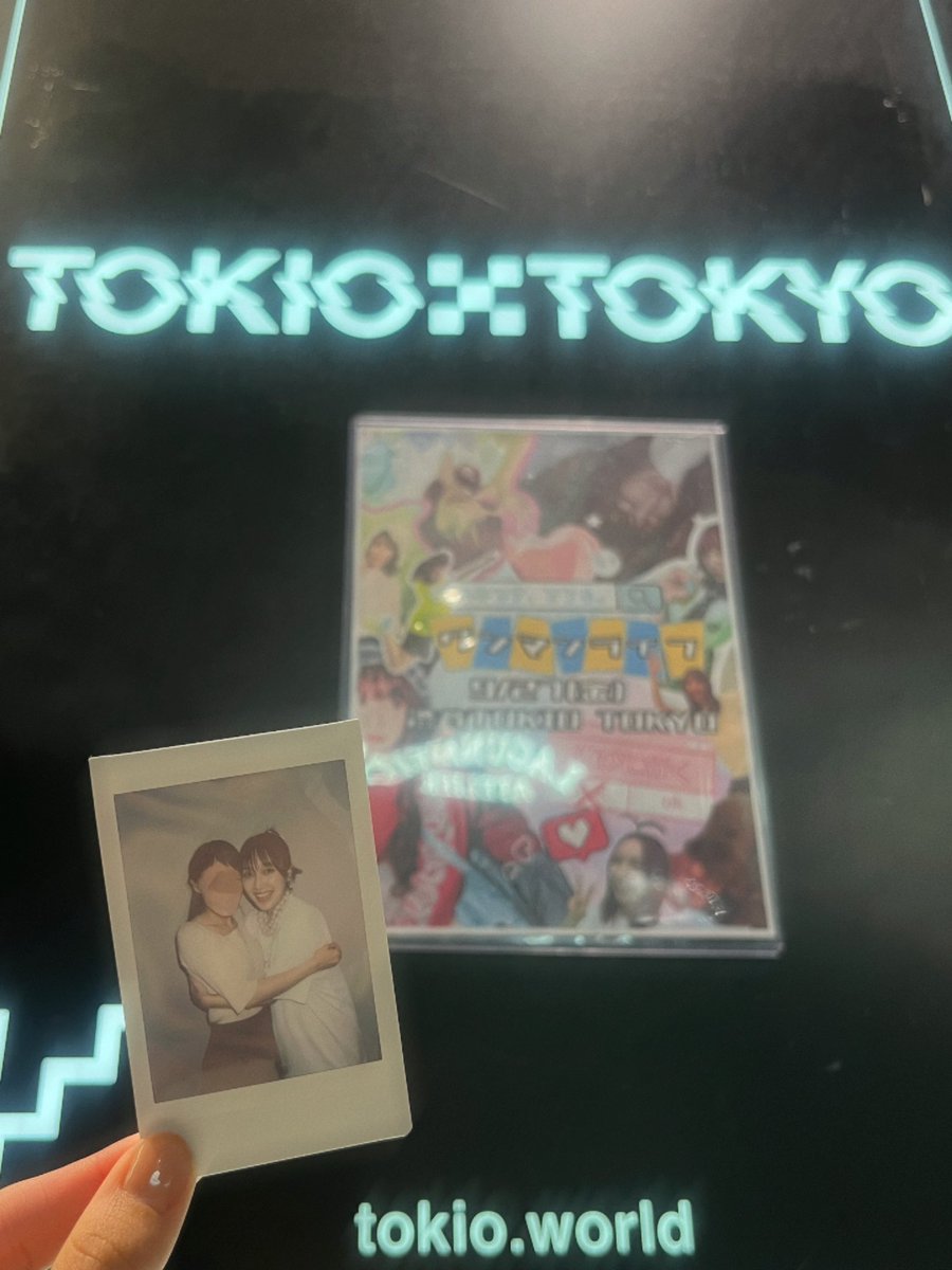 _mana_chun_'s tweet photo. やっぱりステージに立ってるあみは一段と輝いてて、歌もトークも最高！唯一無二のLIVEって感じだったな！あみの煽り好きなんだ〜🎤

4年ぶり？に会ったのに名前覚えててくれて嬉しすぎた！ありがとうあみ〜😮‍💨♡

#ワンマンライブですどうも
#兄ですどうも　今になってじわじわ https://t.co/AkPz9B82JM
