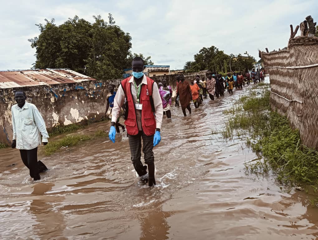 Volunteer team Leader , leading the Population out of Flooded area to a safer Zone in Aweil Northen Bahr Ghazal