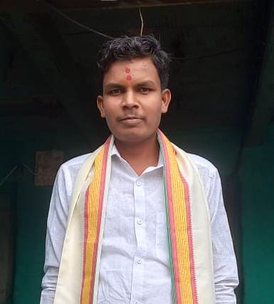 DevkatteNagnath's tweet photo. मऊ मेणाहूनि आह्मी विष्णुदास .......
मऊ मेणाहून��� आह्मी विष्णुदास । कठिण वज्रास भेदूं ऐसे ॥१॥
मेले जित असों निजोनियां जागे । जो जो जो जें मागे तें तें देऊं ॥ध्र��.॥
भले तरि देऊं कासेची लंगोटी । नाठाळाचे माथी हाणू काठी ॥२॥ https://t.co/SKH0R2s5gw