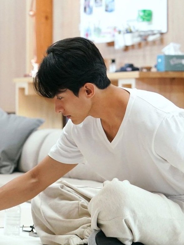 vinquewrites's tweet photo. fantasize 🔞
— dk x oc filo au

your most wholesome friend accidentally expressed his lewd thoughts loudly to you, which led into satisfying each other's curiosities and fantasies.

cw: devirginization, read other tags

🔗: https://t.co/QB8eQAyRFq https://t.co/YBSDpytLMa