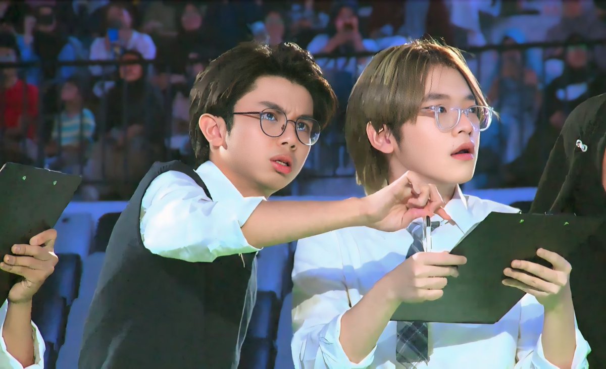 lorverg's tweet image. Bro pikir kita kuat #imkevin #axelots