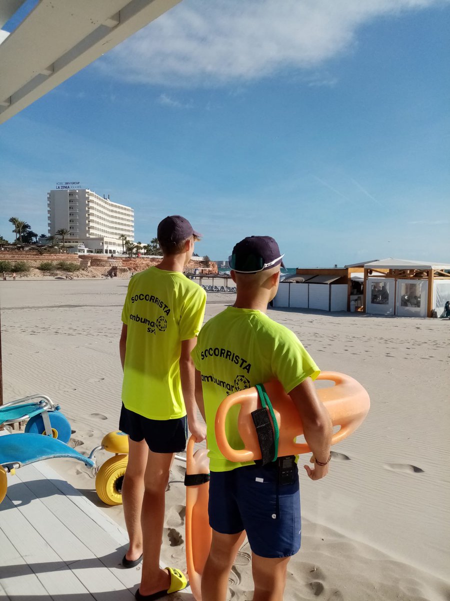 🗓️28/09/2024
📍Orihuela

Iniciamos servicio de #socorrismo en #playasdeorihuela 

Bandera verde 🟩:
Mil Palmeras, B. Rubio, Aguamarina y Caleta

Bandera amarilla 🟨:
Glea y P. Prima

Bandera roja 🟥:
Resto de playas

#precaucion 
#playasegura