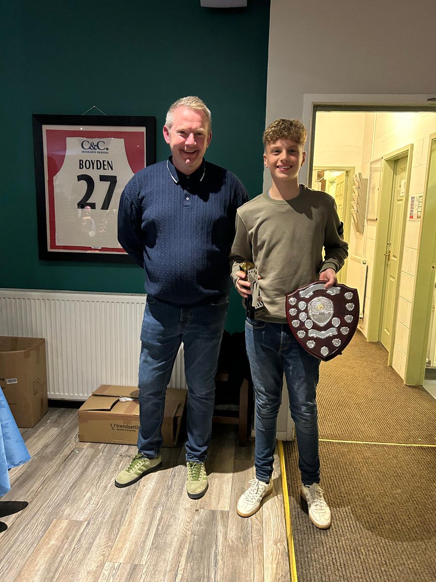 MarsdenKaz's tweet photo. Another fantastic season Under 13's and Under 15's, Players Player.....Player of the Year! 🏏🏏🏏 https://t.co/JUHLftkahm