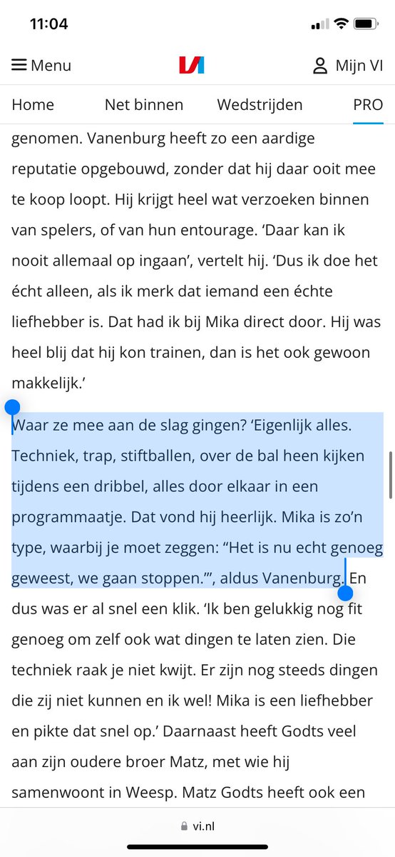 Ans__AMS's tweet photo. Trainen met Vaantje 🚩

Nu nog met Banel, Rasmussen, VAD, Wolff en Faberski. Maak er een “Breakfast Club” van 🥞

Beuker wil toch dit soort legends koppelen aan didactisch sterke trainers in de jeugd? 🤔

Breng deze man weer terug ⏪ 
#vanenburg #ajax #ajabes https://t.co/HdGyxkCAN3