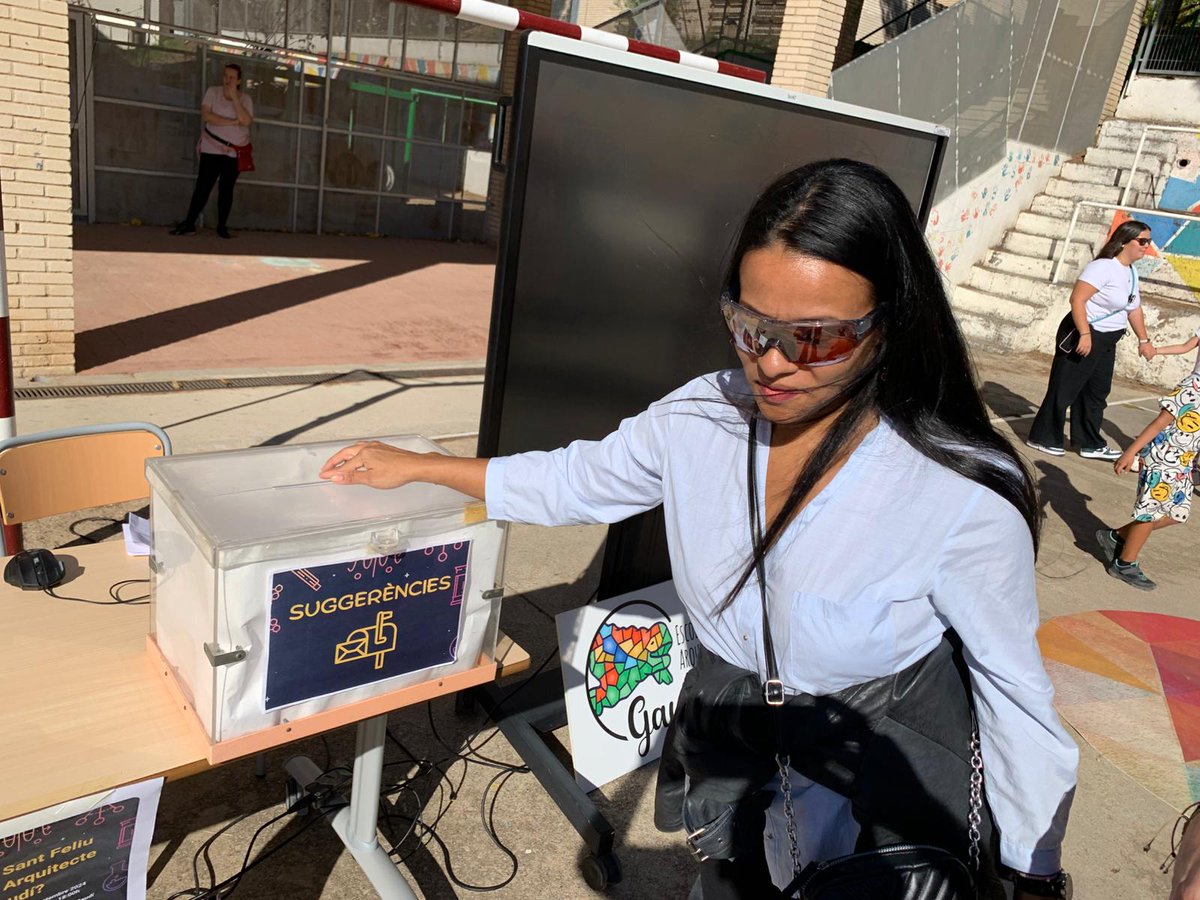 🏡Com fer visible l’invisible?

La conferència de l'arquitecta Erika Börjesson va marcar l'inici de la #NitRecerCAT24 a l'Escola Arquitecte Gaudí <a href="/ajsantfeliu/">Ajuntament de Sant Feliu de Llobregat</a>, una tarda en què l'alumnat de 6è va presentar la seva recerca sobre el grau de coneixença de l'escola al municipi