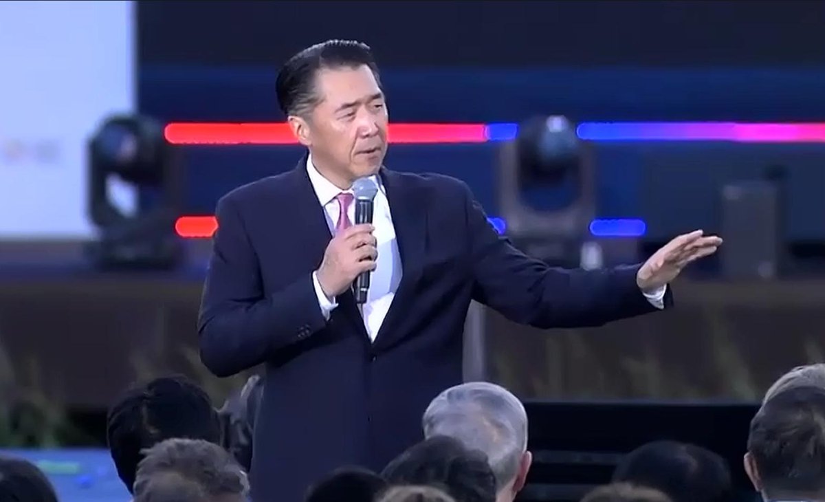 There is a confluence of issues and circumstances that are moving the world and this peninsula towards reunification.

#KoreanDream #OneDreamOneKorea #GlobalPeace #koreandream10milcampaign