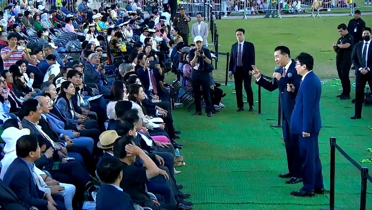 Imagine if the Korean Dream concept is taught in every primary and secondary school...

#KoreanDream #OneDreamOneKorea #GlobalPeace #koreandream10milcampaign