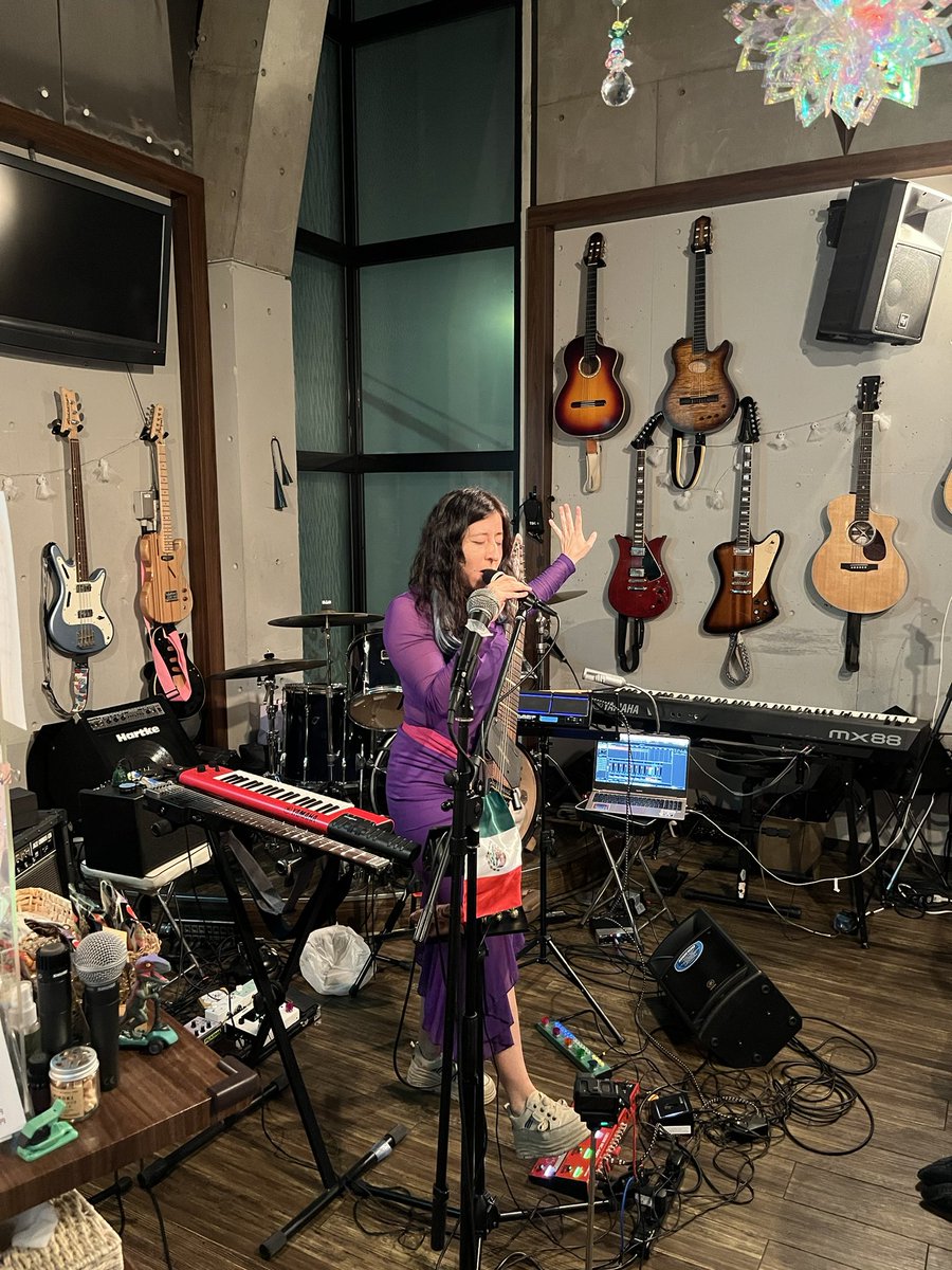 2024.9.27
Ryuto / Luz Maria Cardenal Live

　Thank you : )

チャップマンスティック奏者によるツーマンライブ✨🇯🇵🇲🇽
それぞれの世界観に包まれてワクワクドキドキなイベントになりました🥰