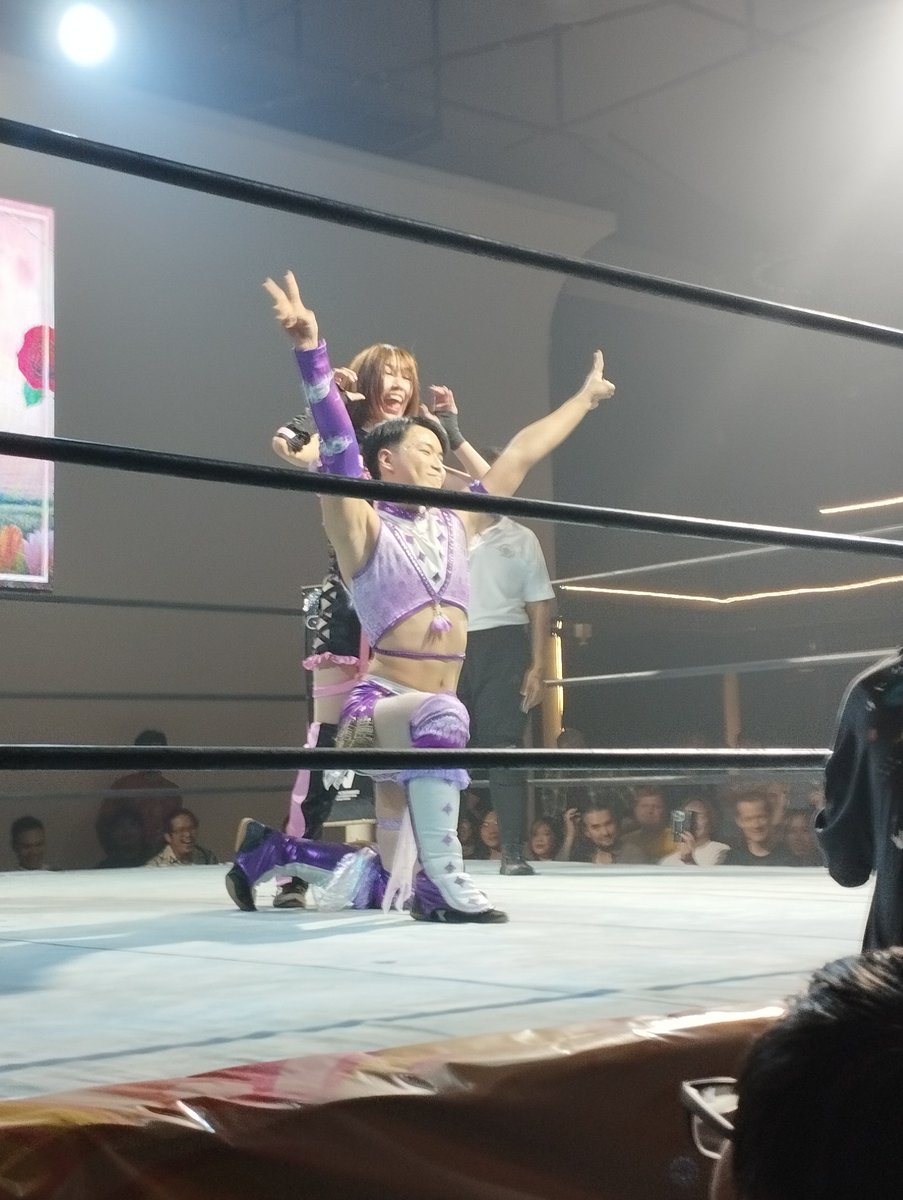 akirasunlightmy's tweet photo. #IWAJAPAN offers
⚠️ The Crazy Beauty Death match ⚠️
#Monomoth vs #Jeney
#SETUPTH
#CHAOPHRAYAVOYAGE
#มวยปล้ำไทย
#prowrestling
#กรุงเทพฯ
#ประเทศไทยที่น่าอัศจรรย์ https://t.co/uzteI7X2YG