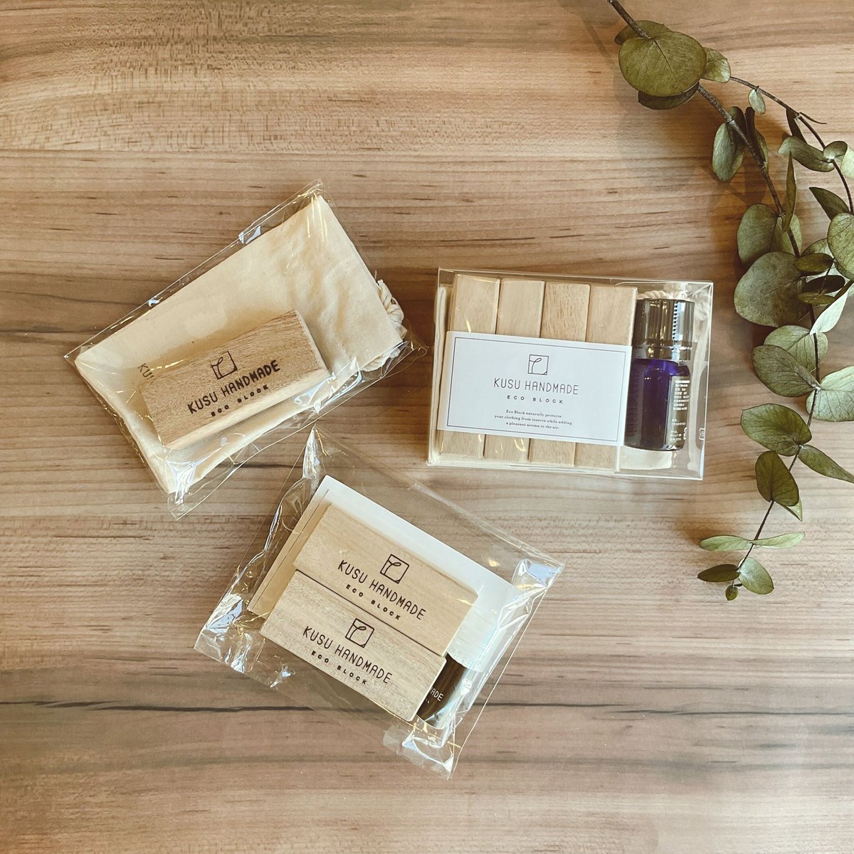 SagaMado's tweet photo. /
楠🌳の力で衣類を守る
#エコブロック と #カンフルオイル
\
#kusuhandmade の楠のエコブロックは、タンスや衣装ケースの引き出しに入れると、香りが害虫を遠ざけてくれます🙌🏻
オイルは、九州産の楠から抽出され、アロマオイルやバスエッセンスとしてもご使用いただけます✨🌳 https://t.co/d5b7F3IYD9