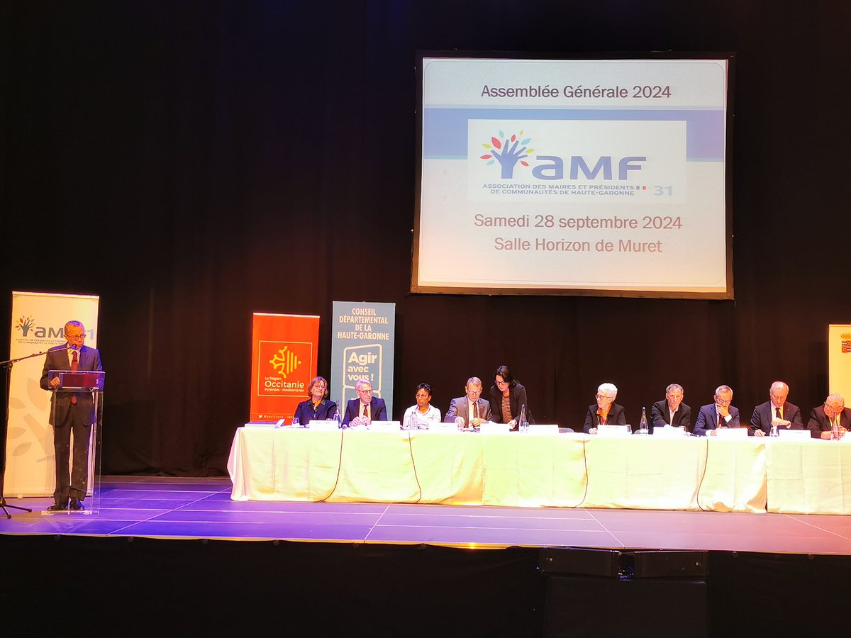 jeanmarc_bergia's tweet photo. Assemblée générale des Maires et présidents d'EPCI à Muret ce matin pour une importante séance de travail avec nos collègues Maires, élus et service engagées dans les missions de la République
#AMF31 #Maire #EPCI https://t.co/l2SmOzKi9K