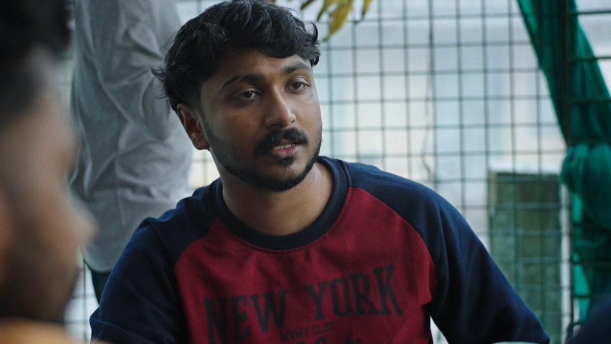 Aneesh_98's tweet image. Hashir as Hashir !🤞🏻❤️

There is not much screen time but Hashir Magic gives viewers a special treat every moment on screen.

Hashiree !🔥

#Hashir #Vaazha