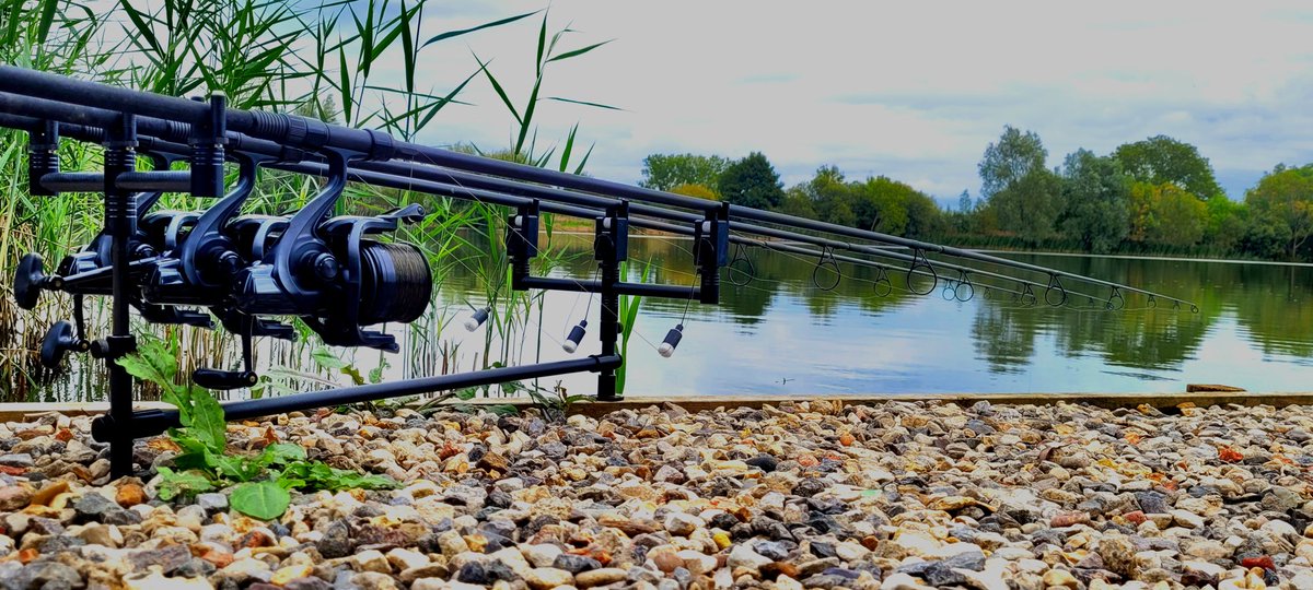 With all the high water levels and rivers bursting their banks around our area, we are resigned to going through photos and watching videos to get some sort of fix
Good luck to anyone who is out over the weekend,  hopefully getting wet for all the right reasons 🤞🎣😉