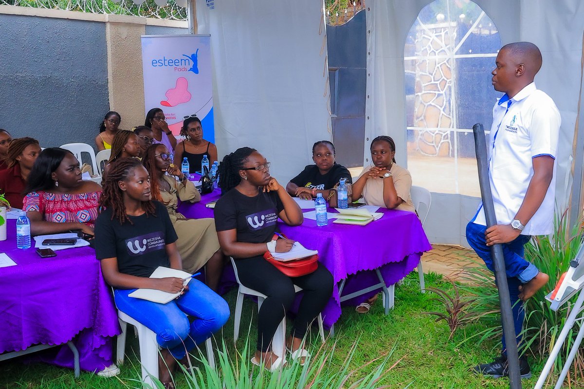 Msichana Uganda tweet media