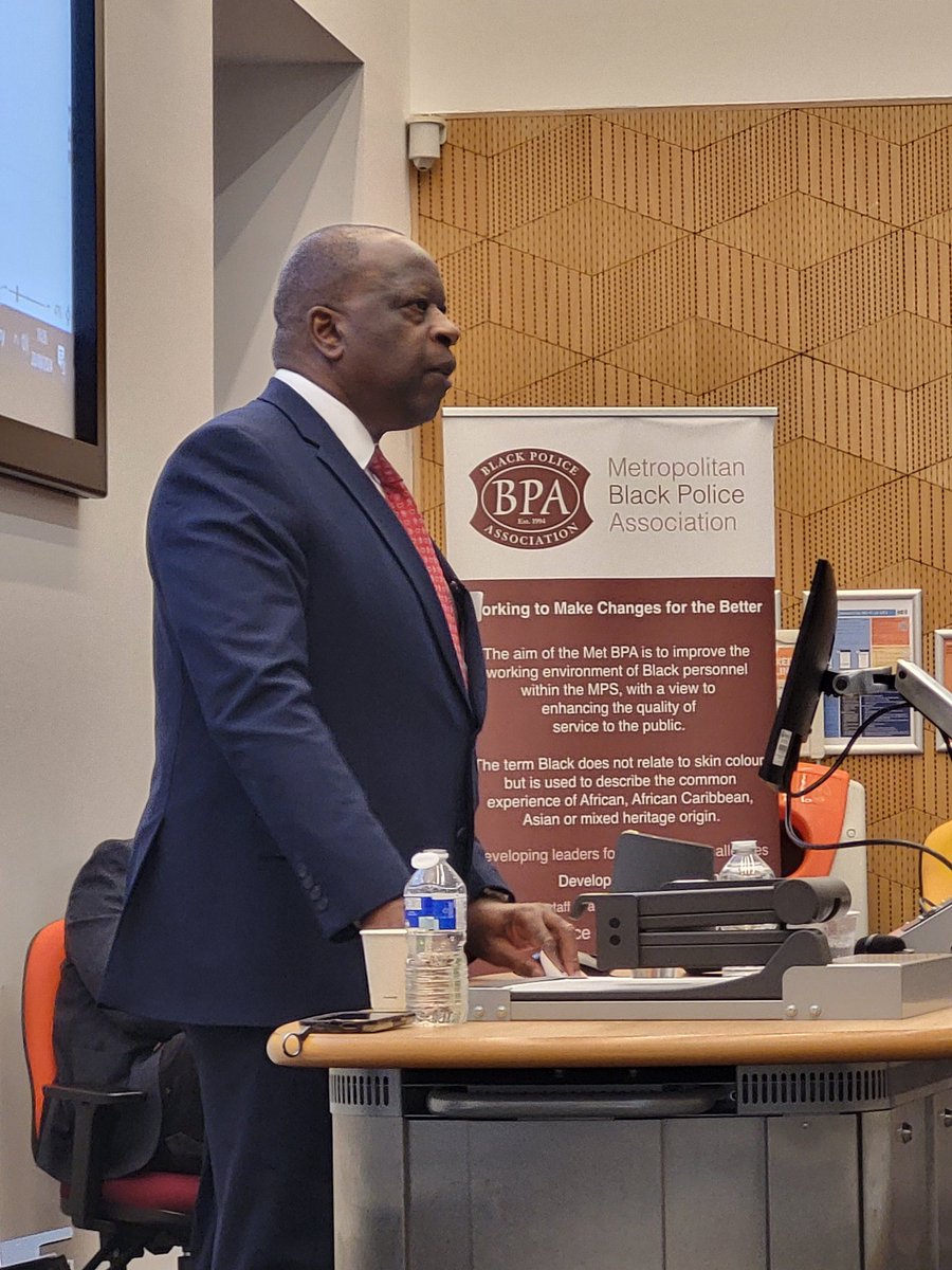 Mike Fuller QPM speaking at the #MetBPA30th anniversary #UEL "The <a href="/MetBPA/">Metropolitan BPA</a> and <a href="/NBPA/">SHIN</a> is needed now more than ever"