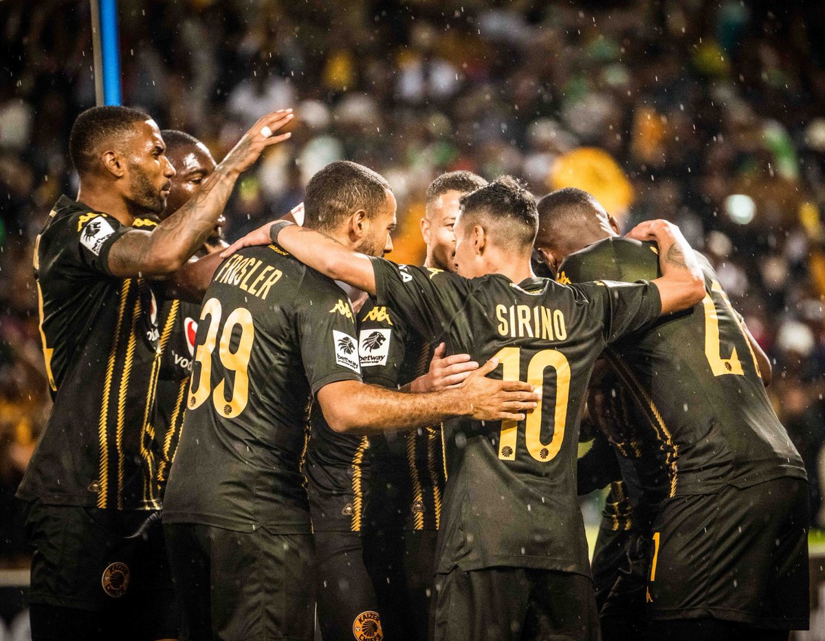 cozmino_'s tweet image. Retweet for Sundowns.       Like for Kaizer Chiefs