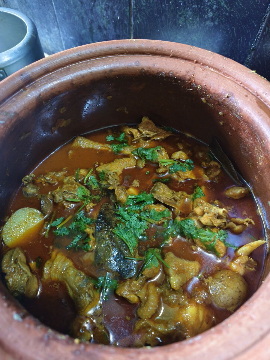 ମାଟି ହାଣ୍ଡି ଦେଶୀ କୁକୁଡ଼ା ତରକାରି🤭🤭🤭🤭
<a href="/Fooddgraphy/">Foodgraphy</a> <a href="/TheFoodgrapher/">Foodgrapher</a> <a href="/Foodgram_bd/">Foodgram</a>
