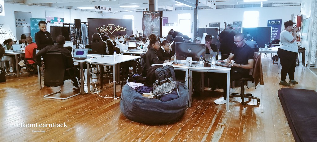 TiyaniTee's tweet image. It&apos;s happening! #TelkomLearnHack