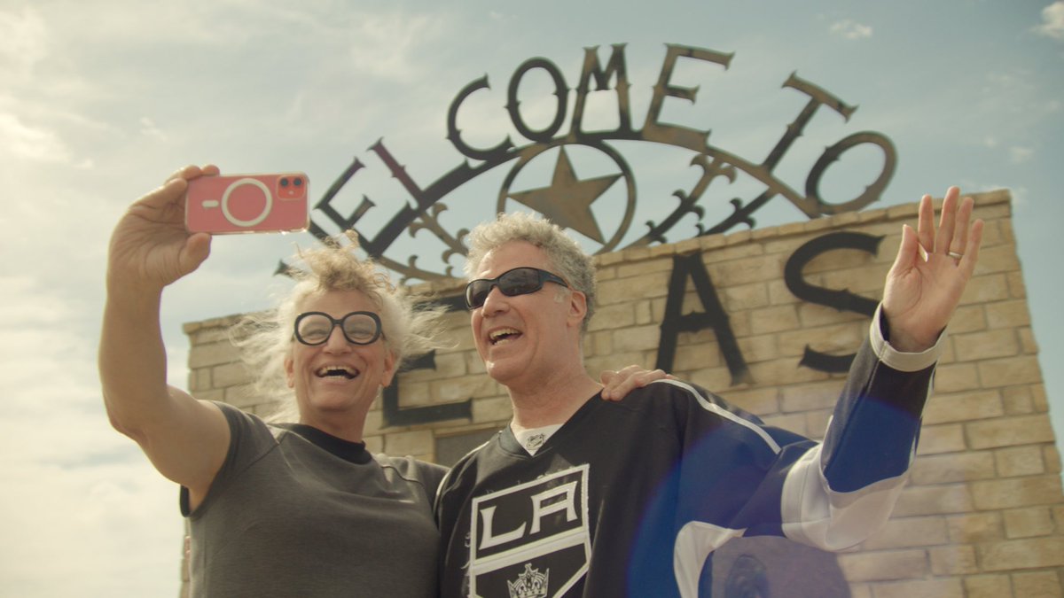 BellaLoveNote's tweet photo. Will &amp; Harper Netflix Review: This doc is so Powerful showcasing the beautiful human experience of self discovery. Will Ferrell learning the harsh realities we as trans people can experience, And Harper learning to love herself even in the face of hate. This film will save lives! https://t.co/L5OuKNyhVi