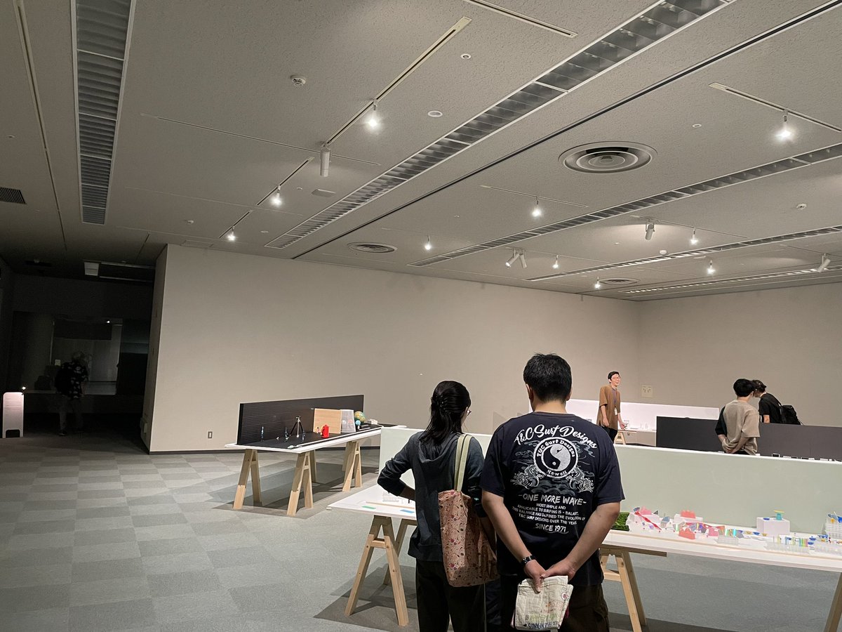 sato99's tweet photo. 大垣スイトピアでの「うごキズム」見てきた。実験的で面白い。https://t.co/Nb8tXWI2cp https://t.co/Rxz7eZr5tr