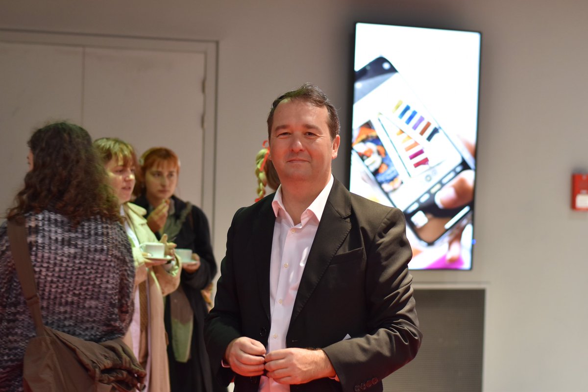 Plus de 850 clients et amis de <a href="/nellyrodi/">NellyRodi</a> on assisté ces 10 derniers jours à nos conférences. Un record. Merci en particulier aux 200 clients qui ont assisté à la présentation de notre nouvelle étude « beyond trends » le 24 sept à <a href="/CentrePompidou/">Centre Pompidou</a> ❤️
