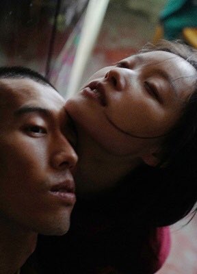 “Si no t’hagués conegut, no hauria tingut ningú de qui acomiadar-me”

#BoundinHeaven #SSIFF72 

Si fos per mi, ja podria guanyar avui ❤️