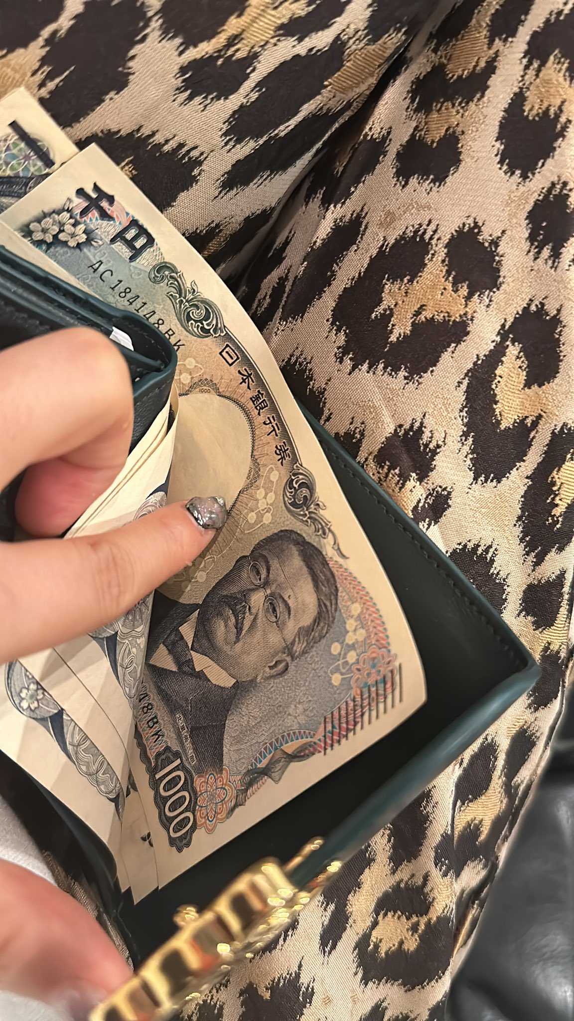 コメントで６万円 Chrome拡張「5000兆円コンバーター」にXSS脆弱性 最新版に