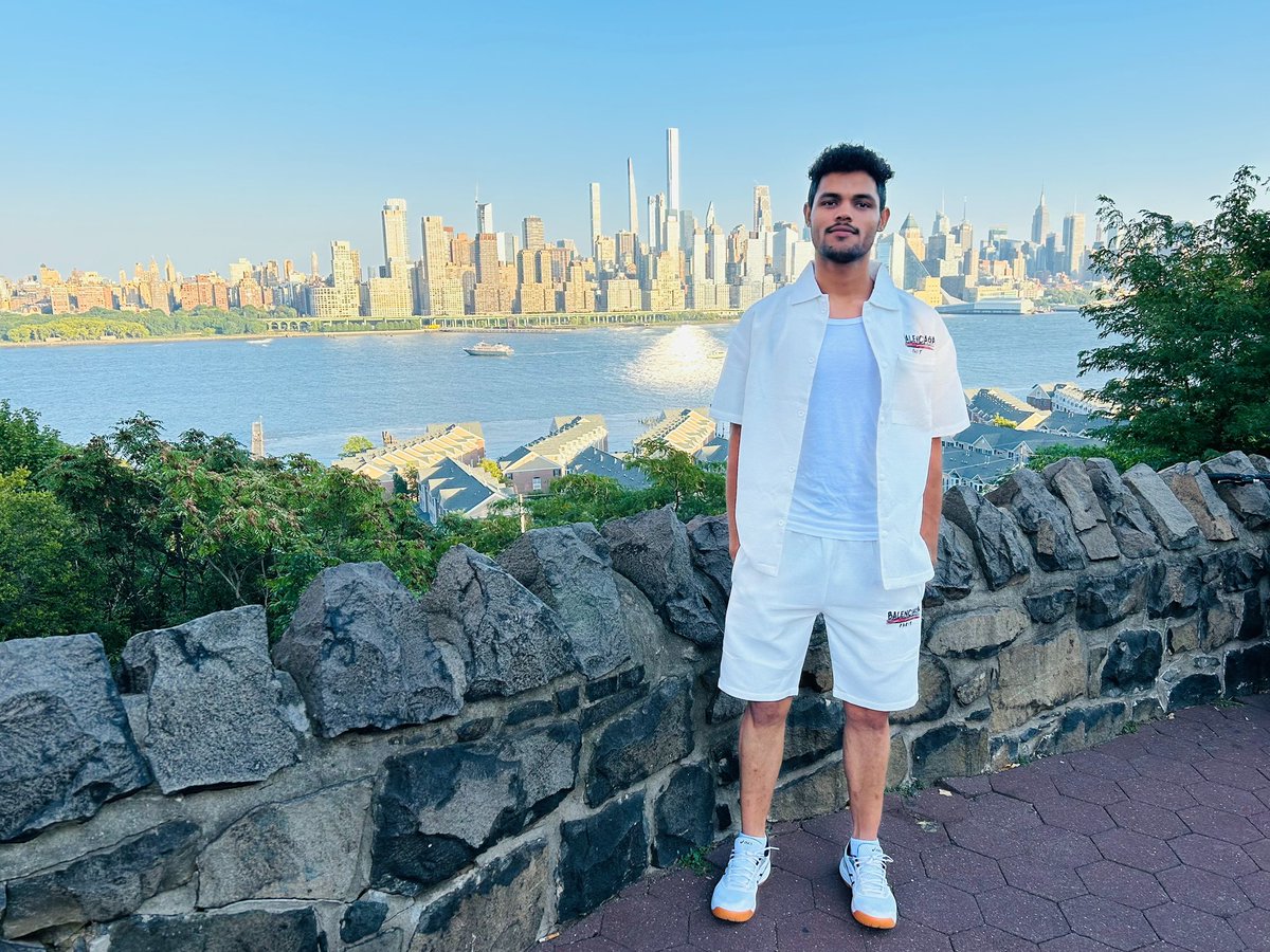 iRahulPhogat's tweet photo. #Jai_Shri_Shyam #Mahadev #RamRam  #khatushyamji #Haryana #Manhattan #TimeSquare  #Downtown #Usa #HR12 #Rohtak #Bhalot #Bhalout #jaat #जाट #America #NewYork #California   #Los_Angeles   #indiana  #Gurgaon   #Chandigarh #42St https://t.co/D3eQE6L9gP