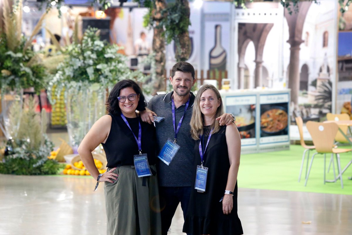Equipazo estos días en #AlicanteGastronomica ❤️🙌🏼👩🏽‍🍳

#gabinetedeprensa #intermundo #alicantegastronomica #alicante