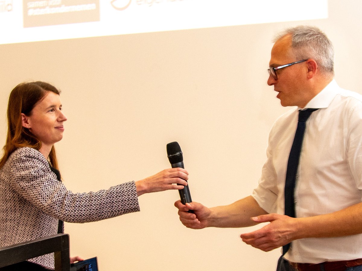 Proficiat aan <a href="/de_NVA/">N-VA</a>, <a href="/vooruit_nu/">Vooruit</a> en <a href="/cdenv/">cd&v</a> met het regeerakkoord. De bouwsector staat klaar om mee te werken aan een warm en welvarend Vlaanderen.

Betaalbaar wonen, innovatie, investeringen in infrastructuur, verbetering van het vergunningenbeleid, enz. Daar gaan we mee voor.