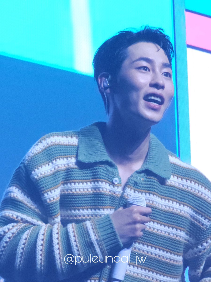 진짜 재우기 넘 귀엽다곸ㅋㅋㅋㅋㅋㅋㅋ💚

#이재욱 #LeeJaeWook