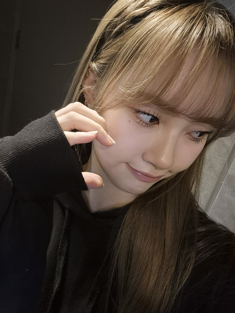 CSR_offcl's tweet photo. 하트 선물이야♡

#첫사랑 #CSR #금희 #GEUMHEE https://t.co/JaknA4i0gO