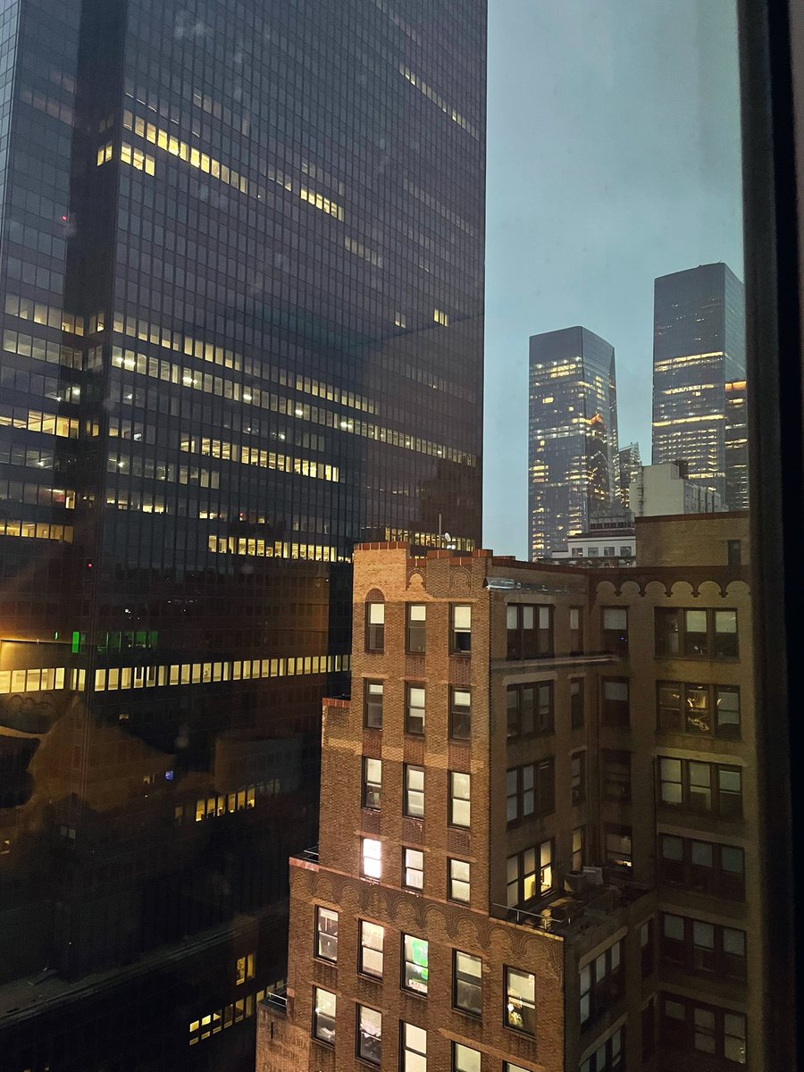 Early morning walk in New York. ❤️