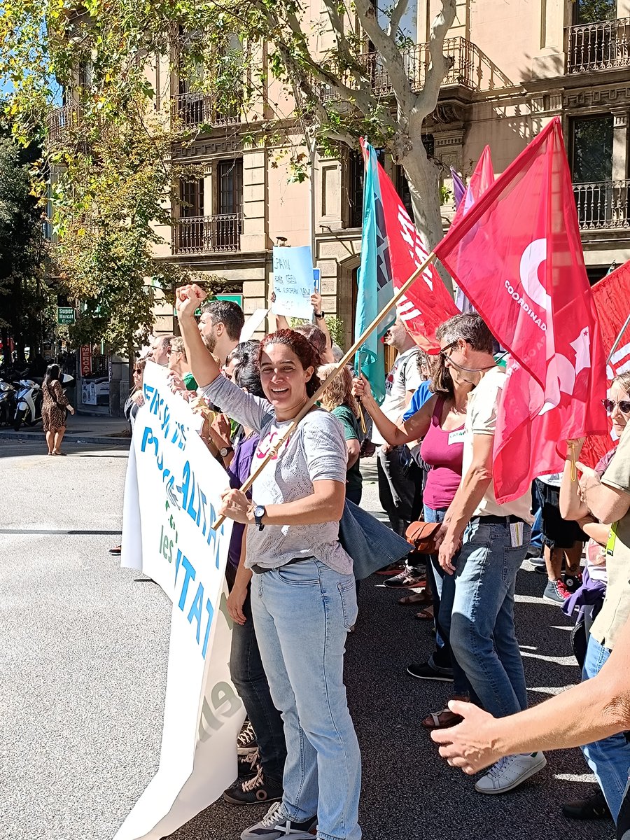 COSEducacio's tweet photo. PROU ABÚS DE TEMPORALITAT🔥

#interins #capinterinaalcarrer #fixesaja! #lesquehisomensquedem https://t.co/5a5O83hYV1
