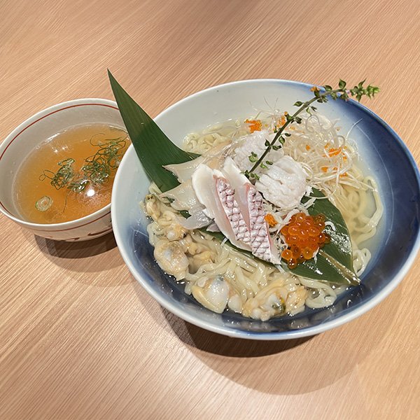 RW_Kitchen's tweet image. #ラーメンWalkerキッチン
9/29(日)11時~1930LO

連日大盛況！
#Fishmen 大好評出店中‼️
魚介のスペシャリスト「寿製麺よしかわ」の新ブランドです！

🍜フィッシュメン～魚介のあらだき中華そば～
🍜フィッシュツケメン～オマール海老の餡かけつけ麺～
🍜魚介の昆布水つけ麺【数量限定】
🍚鰹丼