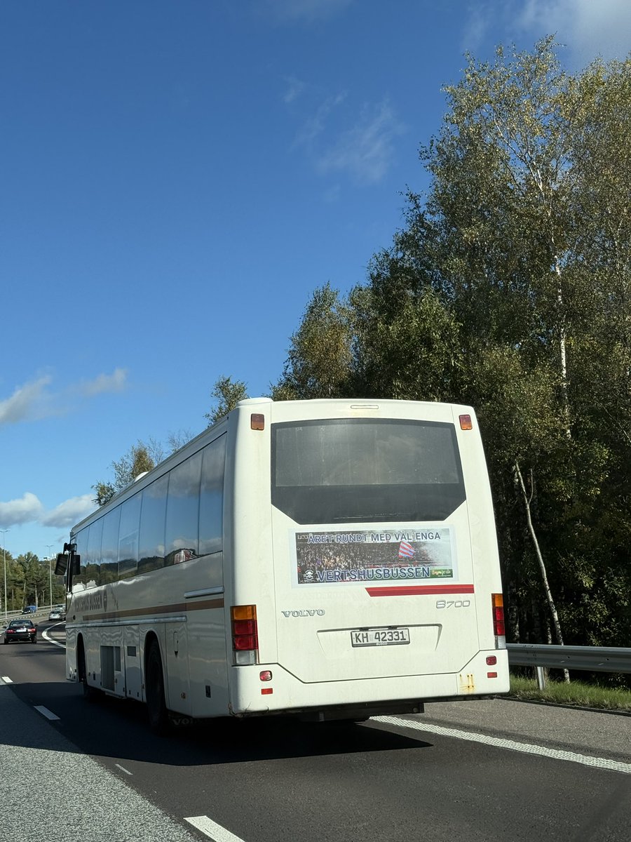 Det er <a href="/VertshusbussenV/">Vertshusbussen Vålerenga</a> også 🚎