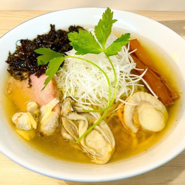 RW_Kitchen's tweet image. #ラーメンWalkerキッチン
9/29(日)11時~1930LO

連日大盛況！
#Fishmen 大好評出店中‼️
魚介のスペシャリスト「寿製麺よしかわ」の新ブランドです！

🍜フィッシュメン～魚介のあらだき中華そば～
🍜フィッシュツケメン～オマール海老の餡かけつけ麺～
🍜魚介の昆布水つけ麺【数量限定】
🍚鰹丼