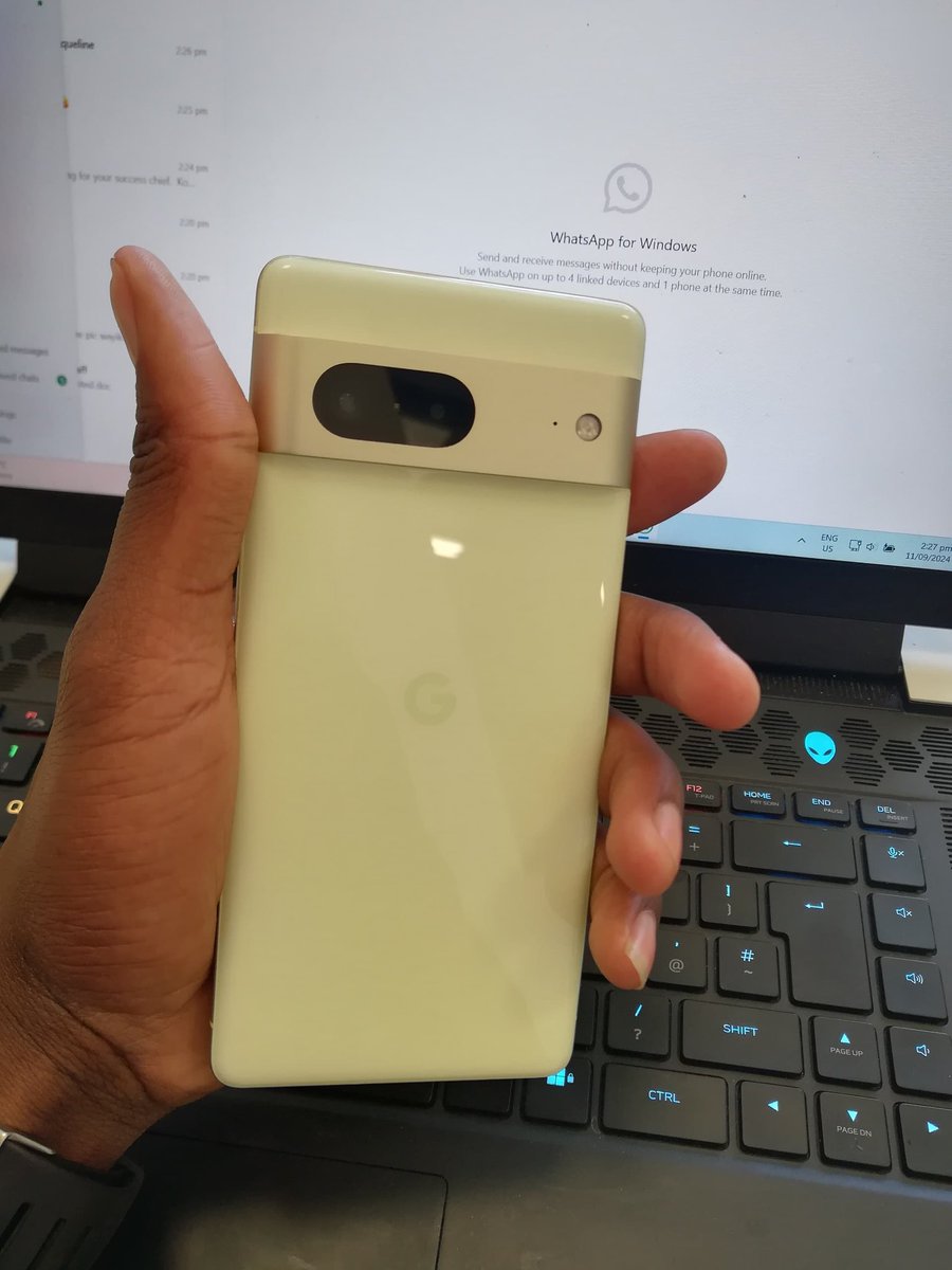 yazzaxris's tweet photo. Google Pixel 7 (open box)
With all accessories 
128gb
95% New
Comes with free Pouch 

Need 849k negotiable
0996297147
Blantyre https://t.co/mNRZkmWNaO