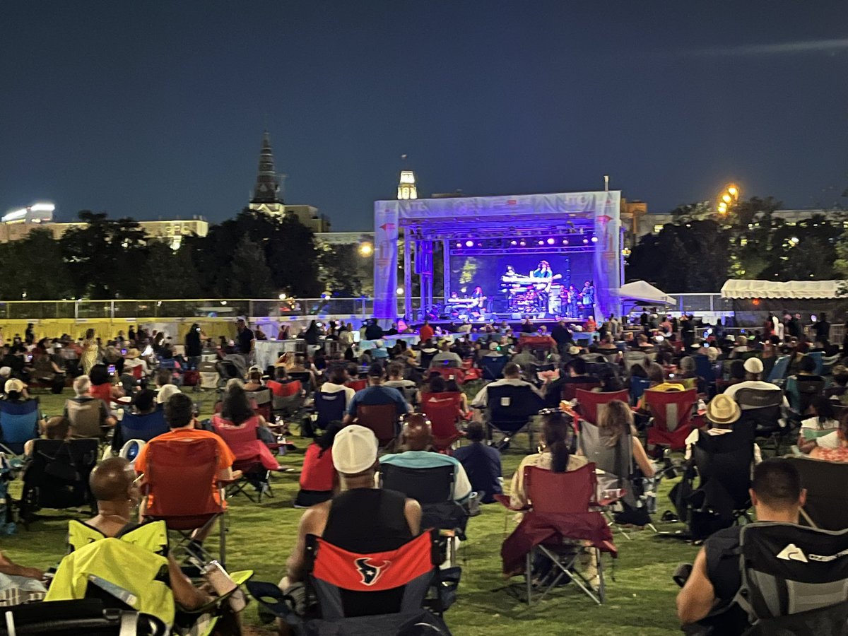 Deborah Knapp (@deborahknapptv5) on Twitter photo It will be another beautiful night for San Antonioās <a href="/JazzAliveInc/">Jazz Alive</a> at #CivicPark
Itās fabulous and FREE! It will be another beautiful night for San Antonioās <a href="/JazzAliveInc/">Jazz Alive</a> at #CivicPark
Itās fabulous and FREE!