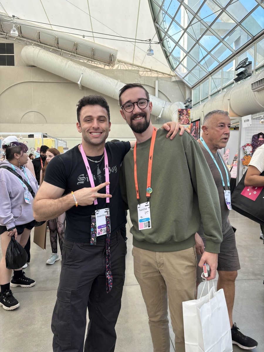 TeaInChat tweet media