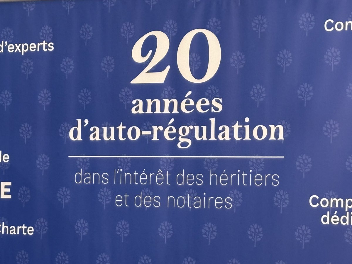 VPGassocies's tweet photo. Le @CongresNotaires 2024 de Bordeaux s’est achevé vendredi.
Fait majeur pour la profession, le @Notaires_CSN et @GenealogistesFR ont signé, ce mercredi 25 septembre, une nouvelle convention de partenariat, renforçant les relations entre les deux professions. https://t.co/YzBXklLpZb