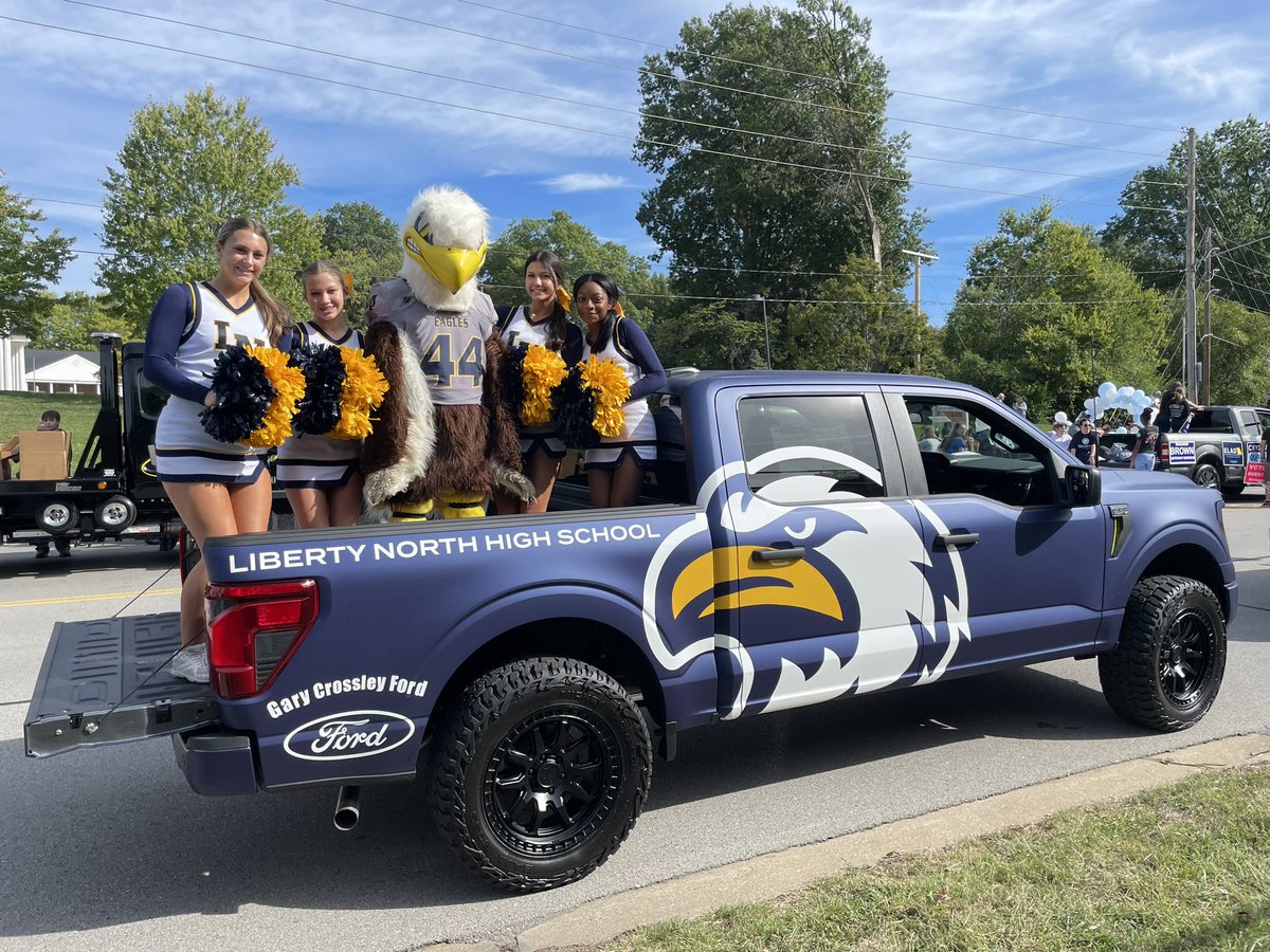 Liberty North Eagles (@lneaglepride) on Twitter photo What a fantastic morning for a parade! <a href="/LNEagleCheer/">Liberty North Cheer</a> representing at Liberty Fall Fest!
Thank you <a href="/MyKCFord/">Gary Crossley Ford</a> for the opportunity to spread Eagle Pride with this truck!
π¦
π¦
#WarEagle! π¦
π¦
What a fantastic morning for a parade! <a href="/LNEagleCheer/">Liberty North Cheer</a> representing at Liberty Fall Fest!
Thank you <a href="/MyKCFord/">Gary Crossley Ford</a> for the opportunity to spread Eagle Pride with this truck!
π¦
π¦
#WarEagle! π¦
π¦