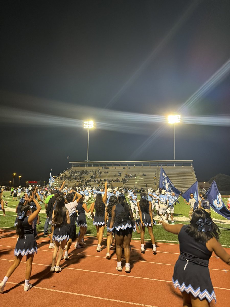 chelle8925's tweet image. Congratulations to our Mighty Ram football team on their victory of Hastings!! Congratulations @__CoachRod  🏈🏈