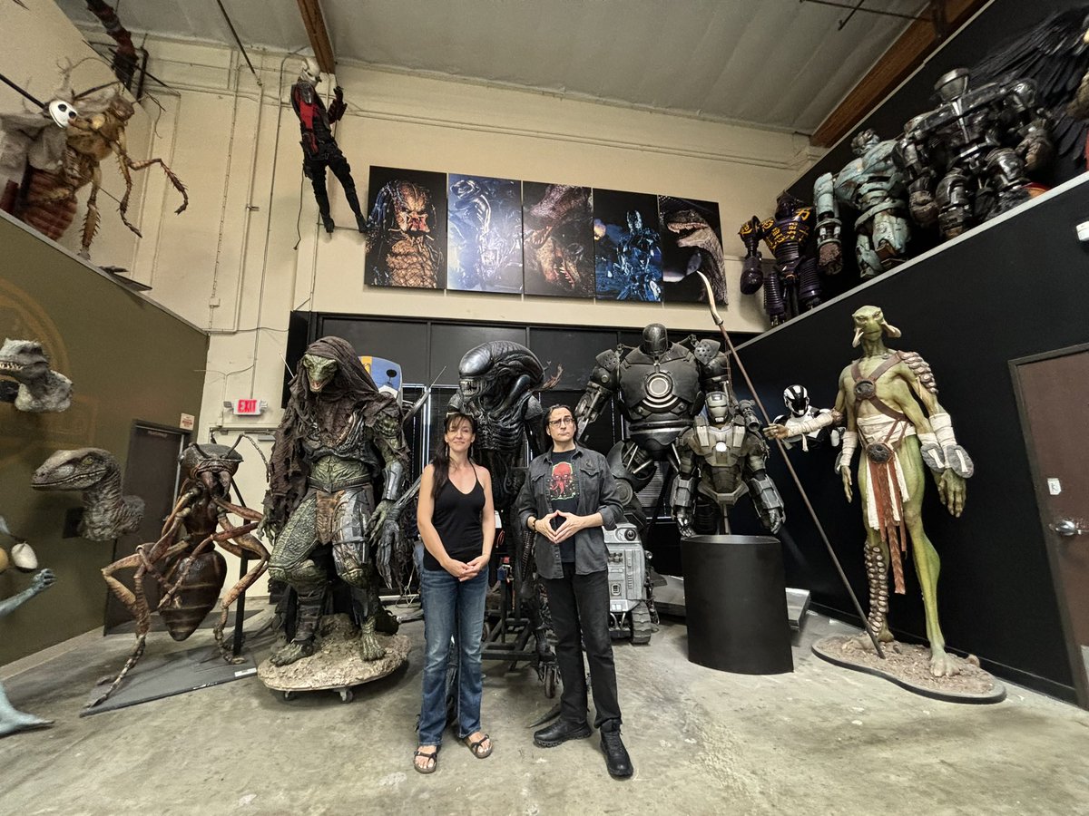Mark_Meer's tweet image. Thanks to Graham Wagner & @jagar65 for arranging our tour of @LegacyEffects, and to Cary Gunnar for showing us around! Absolutely amazing… (and rest assured, there was even MORE amazing stuff we couldn’t take pics of.) 🤩
#SFX #PracticalEffects #Jarnathan