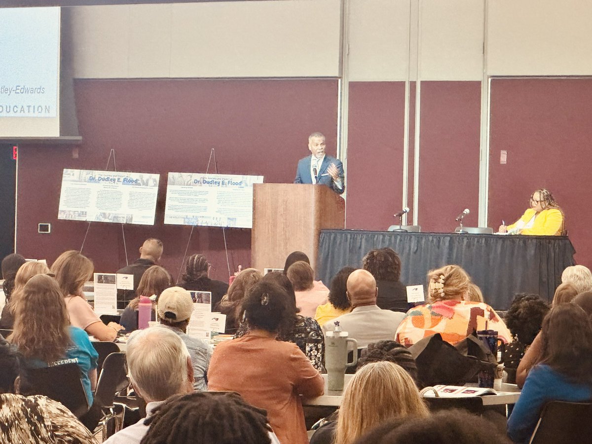mikeaustinwest's tweet photo. .@esglaude dropping gems to kick off @DudleyFloodCtr #ColorofEducation2024 

Looking forward to diving into his book “We are the Leaders We Have Been Looking For” 

#TheArcOfJustice #CollectiveAction #COE2024 #DFC #equity4wake https://t.co/ZKfWJNUZYK