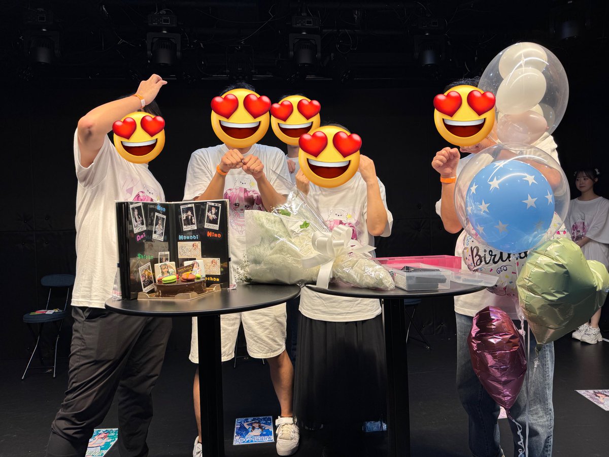 massageSir's tweet photo. 去年の生誕祭のデキを越えられるか心配してたけど、間違いなく去年より真っ白でふわふわでアッチイ生誕祭だった🔥🔥🔥
来てくれた皆さん、盛り上げてくれた皆さんありがとうございました😭 https://t.co/VQW1KVWvvF