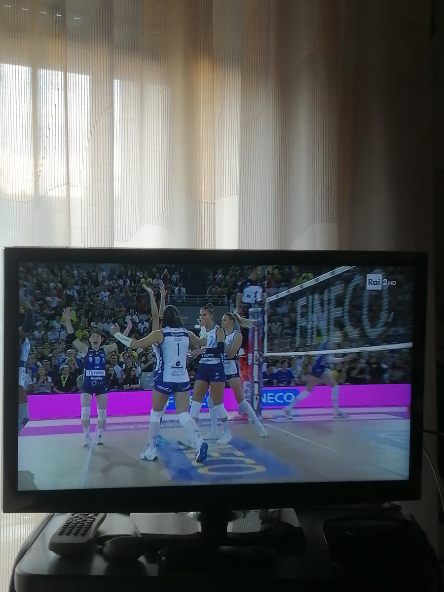 creeson505's tweet image. Un ringraziamento a Paola che per farmi sentire meno sola decide di saltare la supercoppa come me, che cara
💙💖🥲