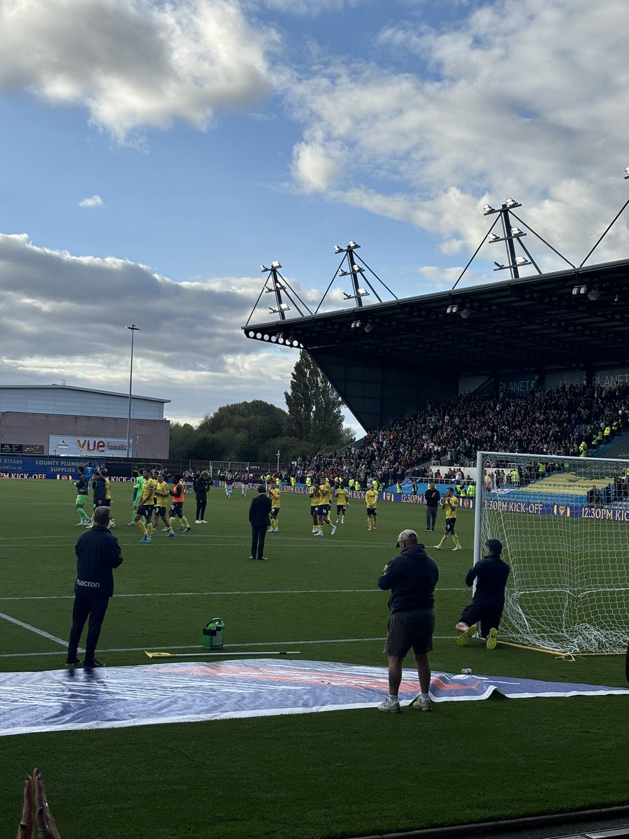 <a href="/OfficialQosFC/">Queen of the South</a> <a href="/CoveRangersFC/">Cove Rangers FC</a> <a href="/AnnanAthleticFC/">Annan Athletic FC</a> <a href="/CTFCofficial/">Cheltenham Town</a> <a href="/AFCWimbledon/">AFC Wimbledon</a> <a href="/Argyle/">Plymouth Argyle FC</a> <a href="/stokecity/">Stoke City FC</a> <a href="/AirdrieoniansFC/">Airdrieonians FC</a> <a href="/Official_STFC/">Swindon Town Football Club</a> <a href="/NewportCounty/">Newport County</a> <a href="/ArbroathFC/">Arbroath FC</a> <a href="/StenhousemuirFC/">Stenhousemuir FC</a> Matchday thread 24/25

Match 11:

🆚️ <a href="/OUFCOfficial/">Oxford United</a> vs <a href="/BurnleyOfficial/">Burnley FC</a>
⚽️ 0-0 
🏟️Kassam Stadium  
🧍‍♂️Greg

Oxford had a game plan and executed it well. Burnley on the other hand looked very ordinary and missed several decent chances, barely even working the keeper.