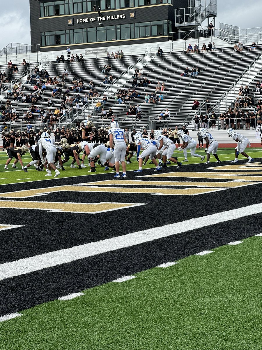 FCFlashes's tweet photo. Flashes Varsity Football gets a big win at Noblesville! 

Flashes-35
Millers-28

#WeAreFlashes⚡️ https://t.co/NyyGwN4PnN