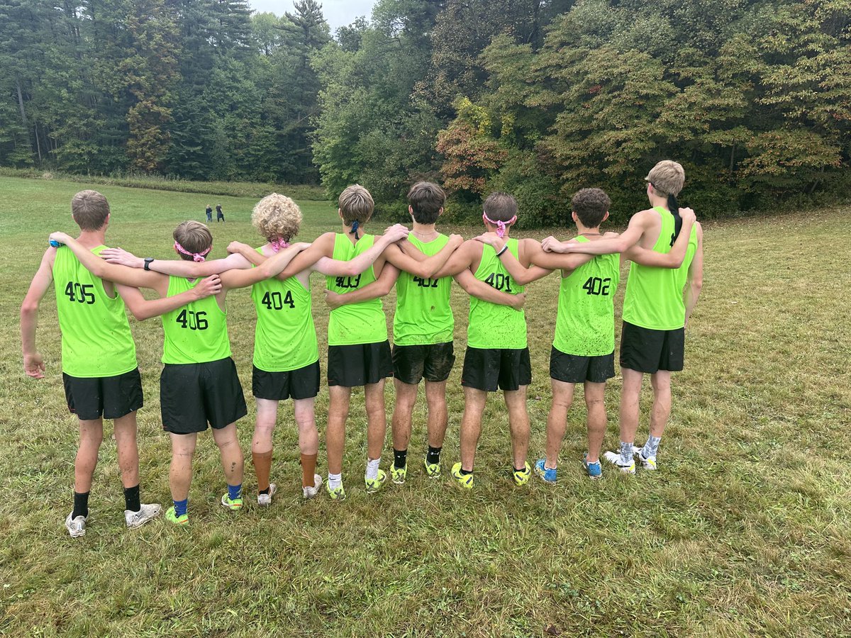 FortLoramie_XC's tweet photo. FLXC boys taking on the CVNP course today.⁦@LoramieRedskins⁩ https://t.co/62MDBDDgGd